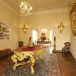 Castello Di - Residenza D'epoca