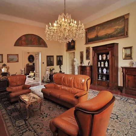 Castello Di - Residenza D'epoca Bed & Breakfast
