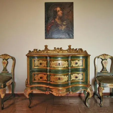 Castello Di - Residenza D'epoca Bed & Breakfast 4*
