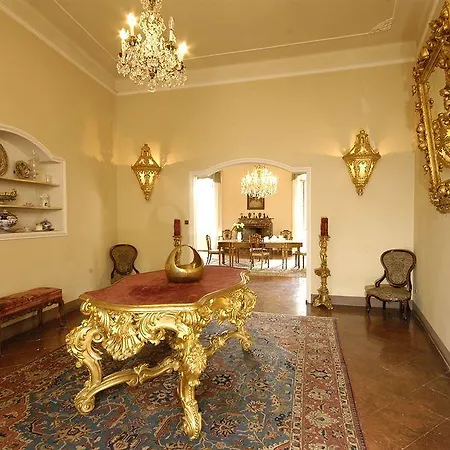 Castello Di - Residenza D'epoca