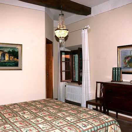 Castello Di - Residenza D'epoca