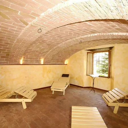 Castello Di - Residenza D'epoca Bed & Breakfast 4*