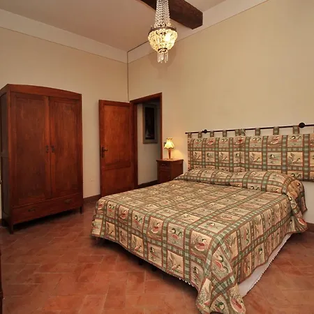 Bed & Breakfast Castello Di - Residenza D'epoca 4*
