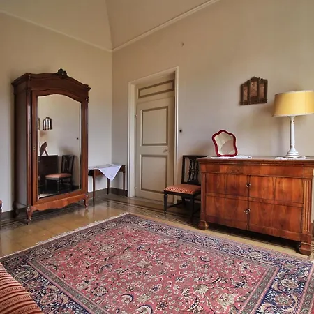 Bed & Breakfast Castello Di - Residenza D'epoca 4*
